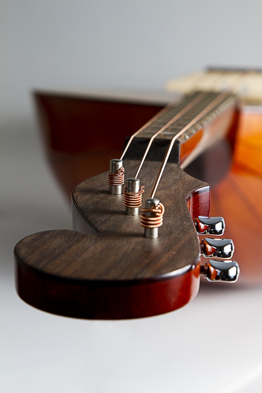 Фото ПКМИ фонда П.И. Чайковского ДОМРА 3-Х СТРУННАЯ БАС (КАТЕГОРИЯ III)