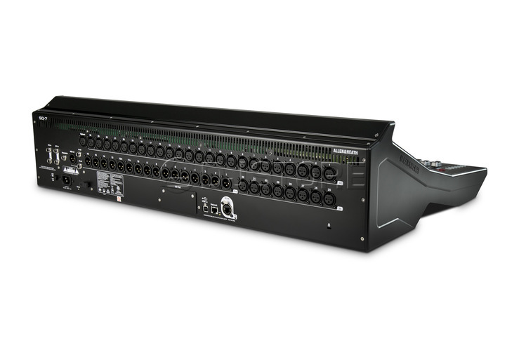 Фото Allen & Heath SQ-7