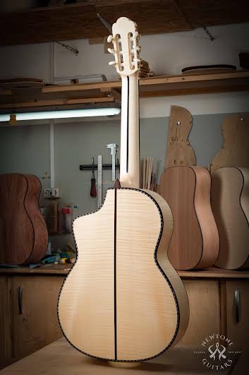 Фото Классическая гитара NewTone HIgh Wave CT N C