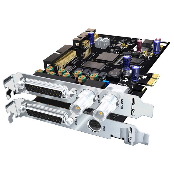 Фото RME HDSPe AES-32