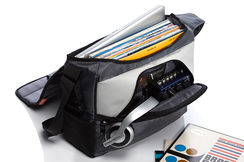 Фото Mono EFX-FAD-GRY  Сумка для аппаратуры и аксессуаров 