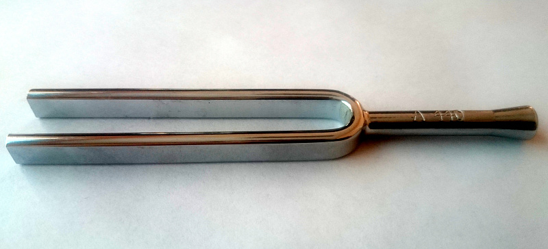 Фото Камертон "Вилка" FOM