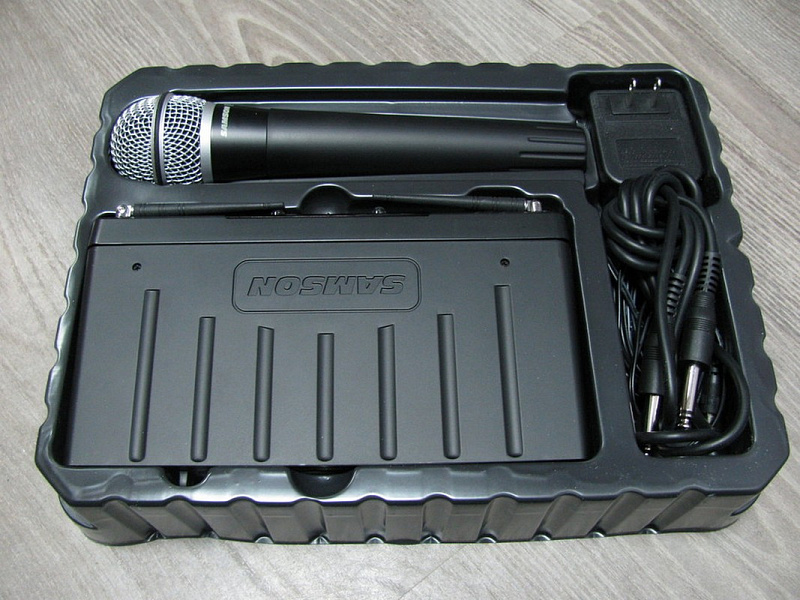 Фото Ручная микрофонная радиосистема с микрофоном Samson AIRLINE 77 AX1+CR77 Series Q7 ch #E1