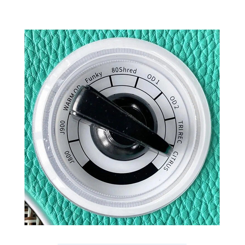 Фото Моделирующий гитарный комбо Mooer DH04 Hornet 15 Green